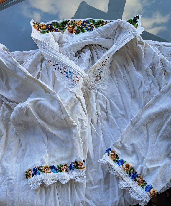 Vând cămăși tradiționale și ițari bărbătești