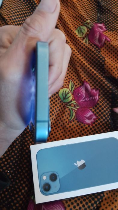 Телефон айфон 13