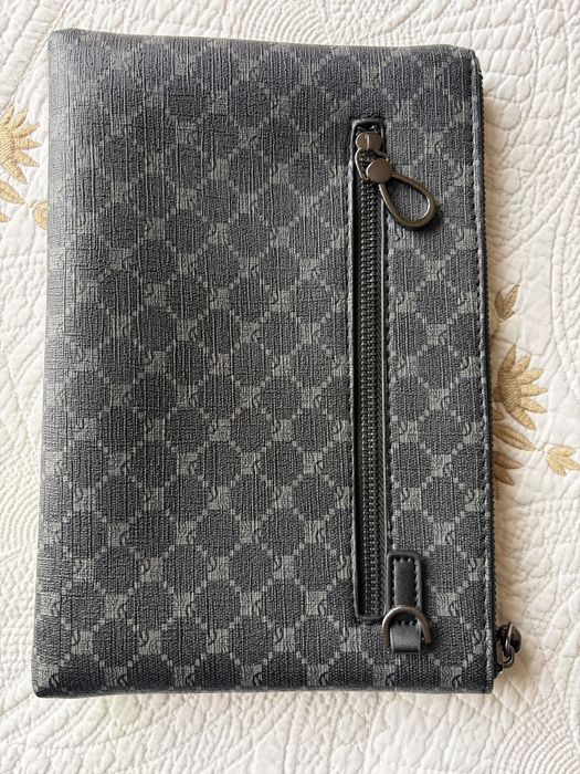 Мъжка чанта тип Клъч