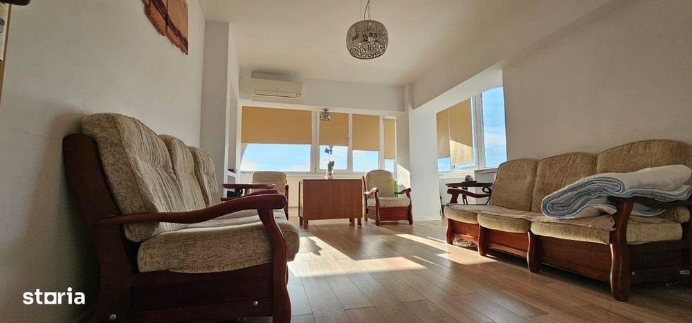 3 camere vedere panoramică - Casa de Cultură