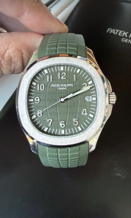 Patek Philippe Aquanaut  5168G-010 Aur Alb Fulll Set