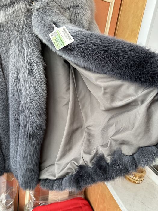 Шуба новая песцовая