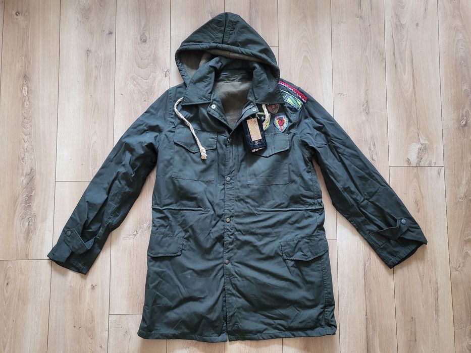 Мъжка парка с нашивки