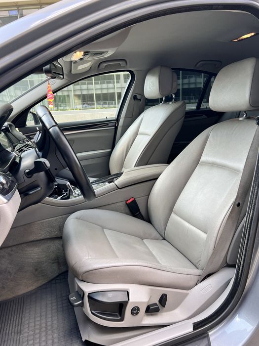 BMW 5 Series 2011 — imagine 5