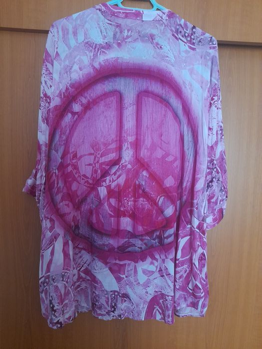 Camasa imprimata cu simbolul hippy