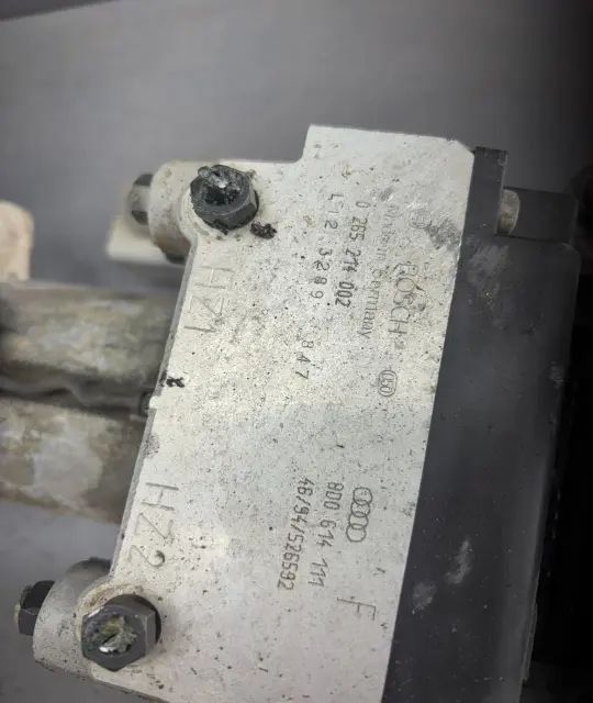 Pompa ABS Audi A4 1995 1.9 TDI MT (90 hp)