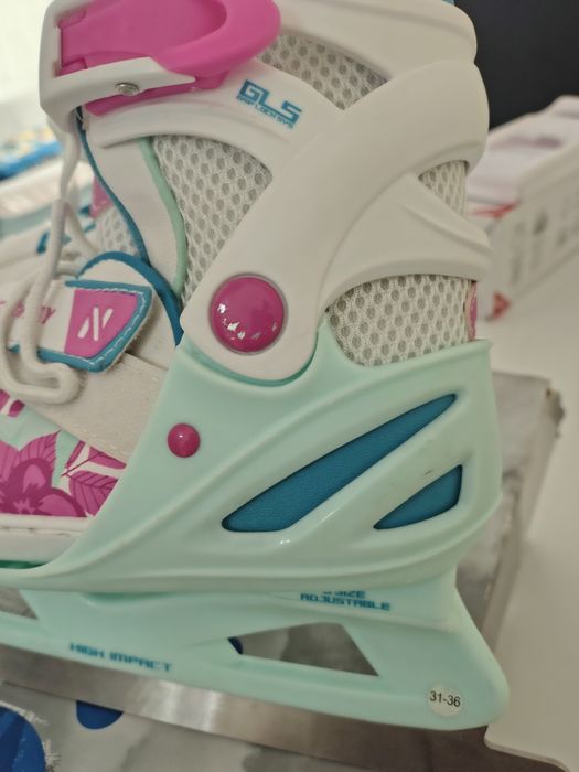 Продам детские коньки для девочек