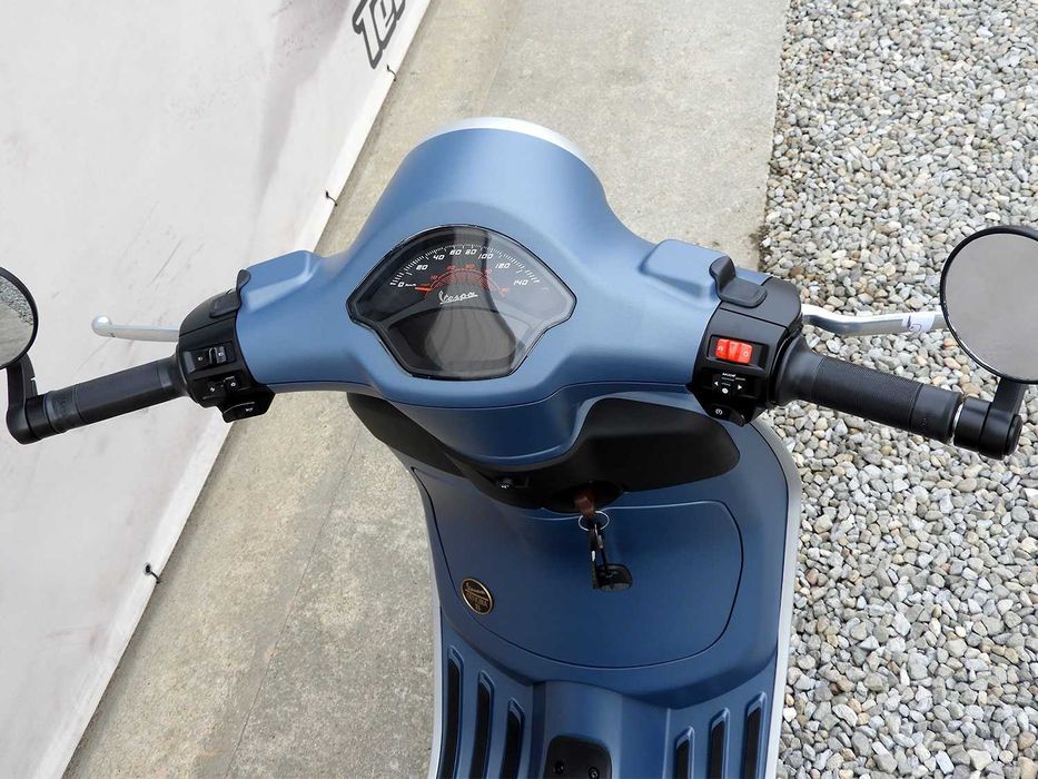 Scuter Vespa Primavera 125 Officina 8 | Rate | Leasing