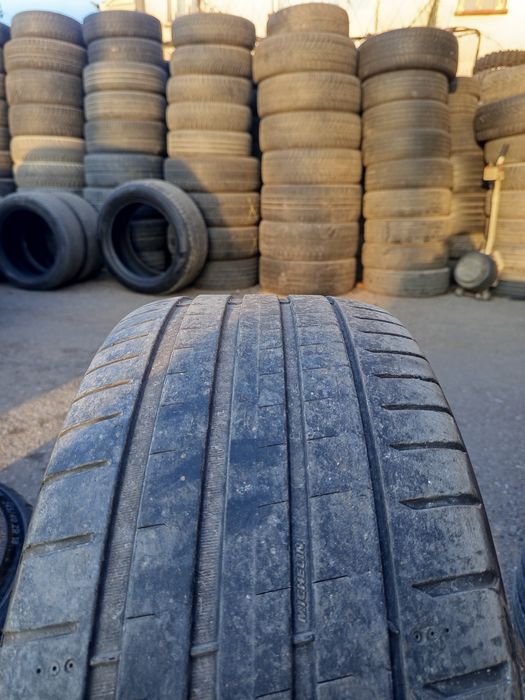 Michelin Pilot Sport 5 245/40/R18