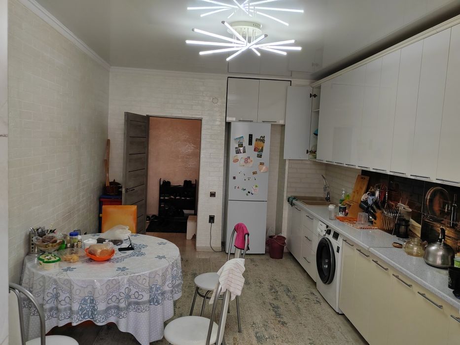 Продам 3-х комнатную квартиру