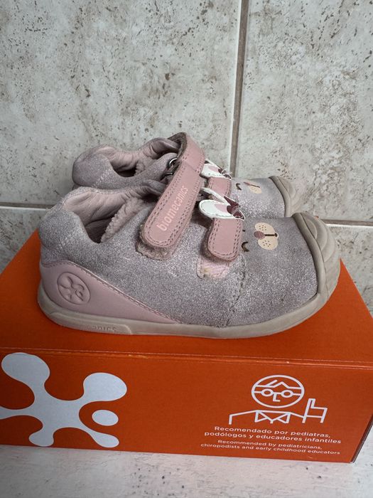 Adidasi Biomecanics, marime 24