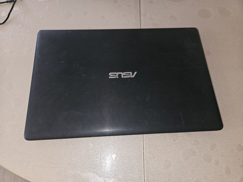 Продаётся ноутбук фирмы Асус