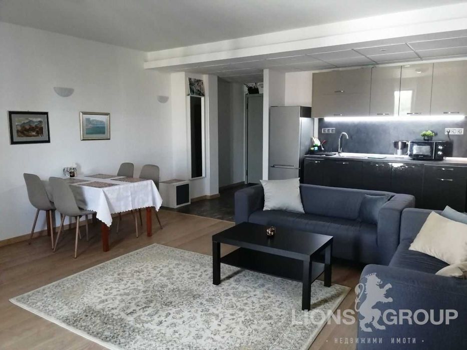 Дава се под наем Тристаен апартамент в Варна, Център - 90 кв.м за 1000 € - Снимка #6