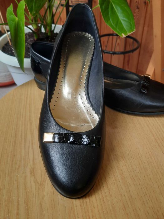 Дамски обувки нови естествена кожа