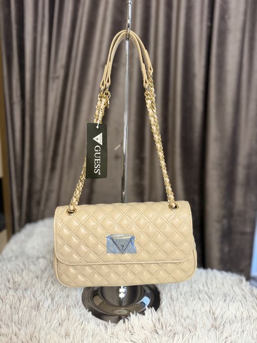 Geanta Guess de dama