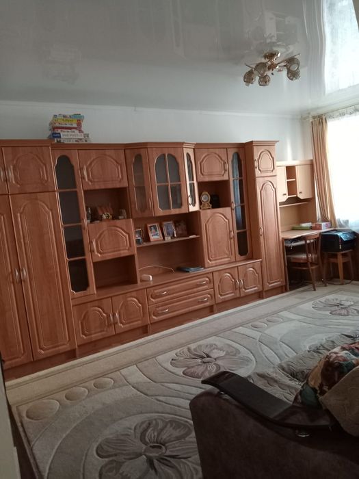 Трёхкомнатная квартира с мебелью  в микрорайоне Самал