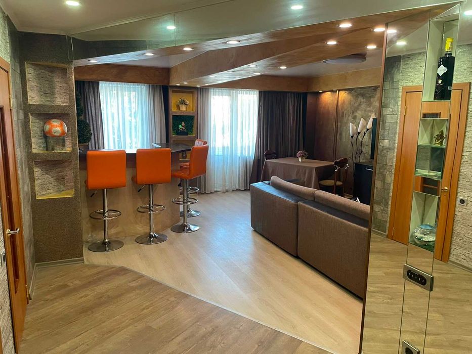 Продам 3х-ком. квартиру