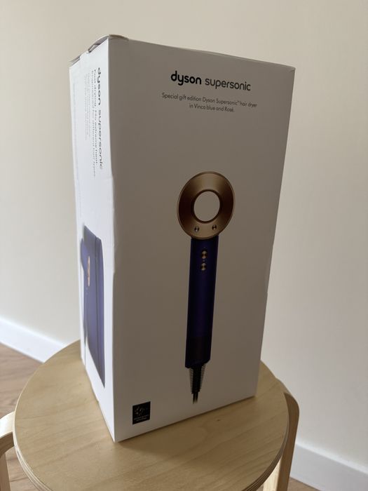 Продам фен Dyson HD08