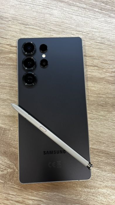 Samsung s25 ultra 1tb.