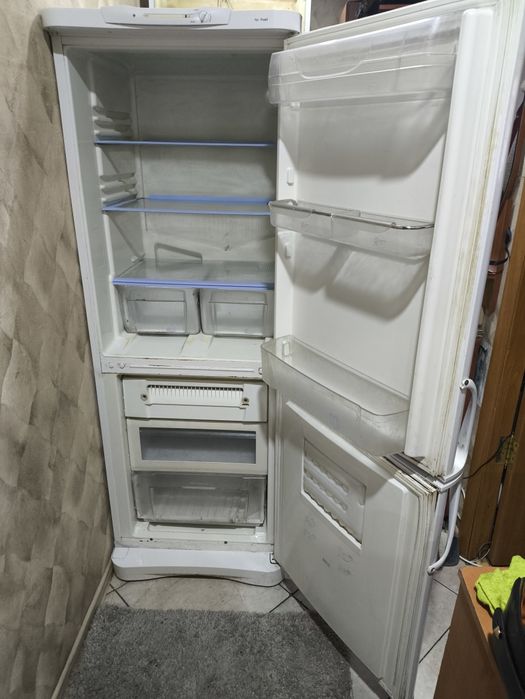 Индезит ноуфрост Высота 1, 7м