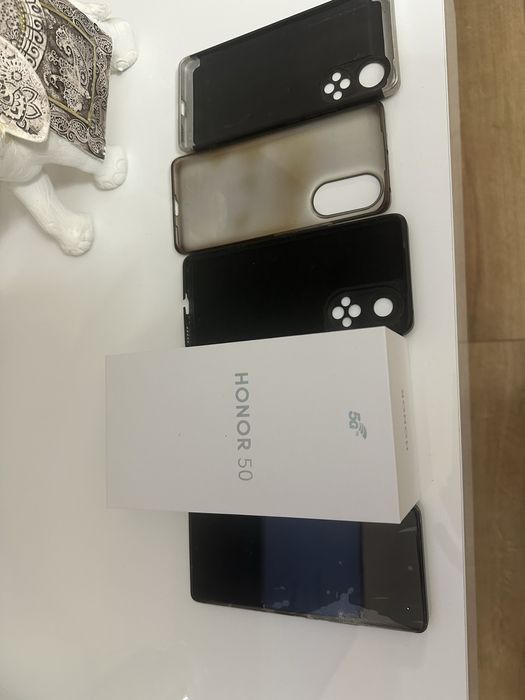 Honor 50 мобилен телефон