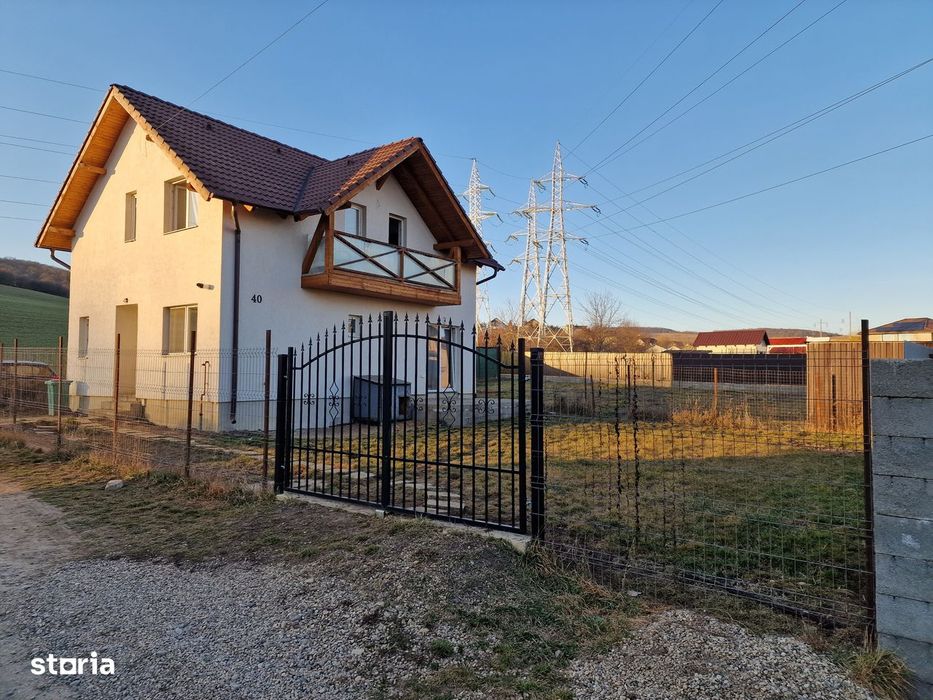 Casa Single, 100 Mp, Curte 500 Mp, Strada Rozelor, Sancraiul De Mures