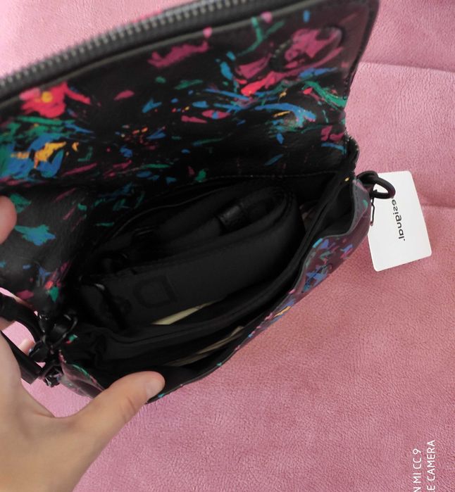 Desigual нова малка чанта с две дълги дръжки