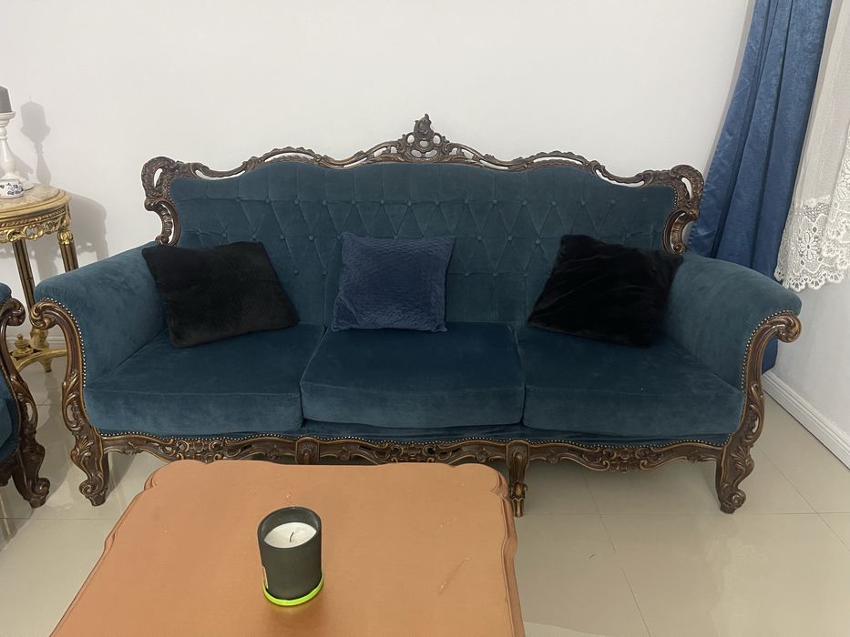 Set baroc in state buna material bun si curat