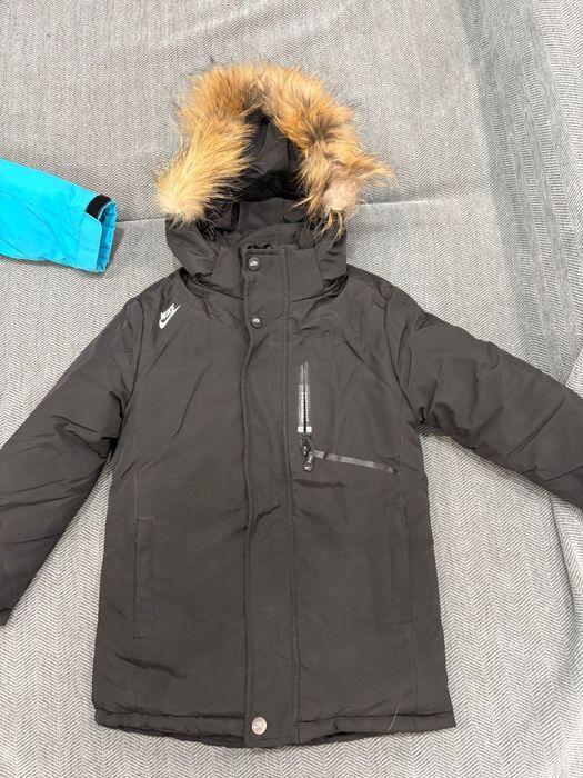 Продам куртку для мальчика