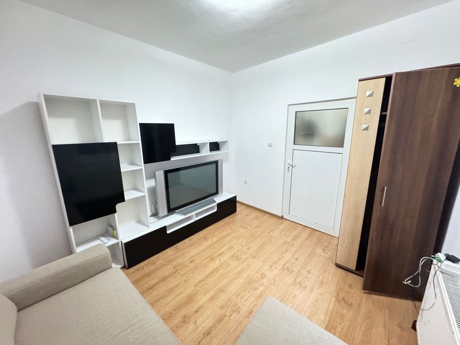 Inchiriez Apartament cu 1 Camera langa Continental Arad Centru
