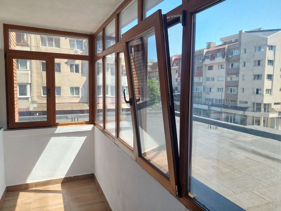 Apartament cu două camere, centru