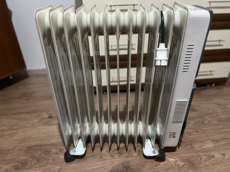 Продам масляный обогреватель