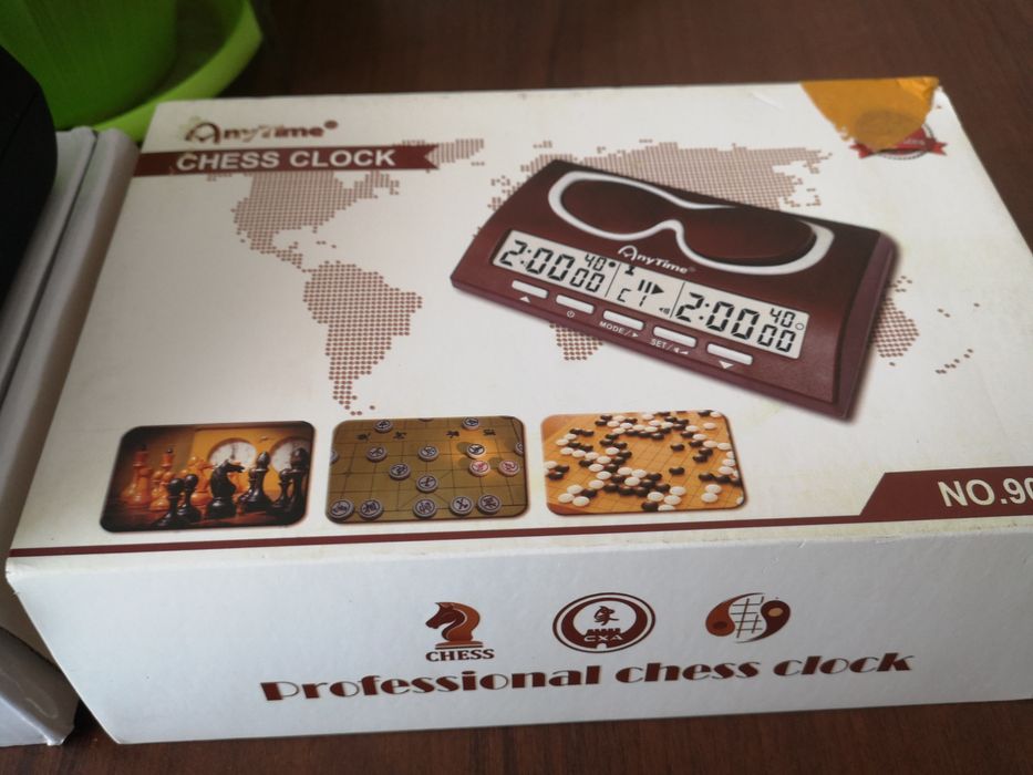 Срочно часы продам.