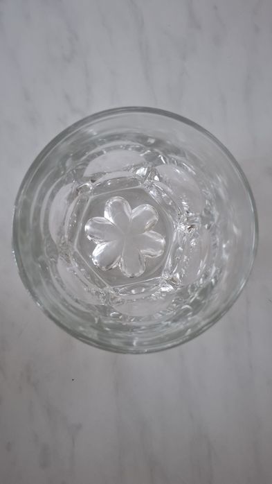 Сервиз от чаши за уиски.
