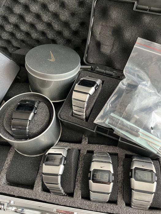 Металлические часы Nike