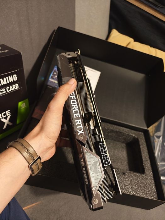 Placă video rtx 3090 24gb ASUS TUF GAMING OC, nefolosită, folii pe ea