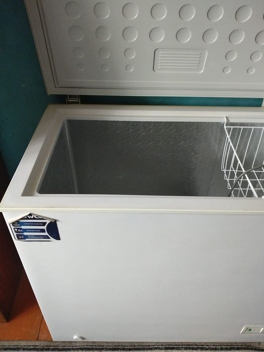 Продам морозилку