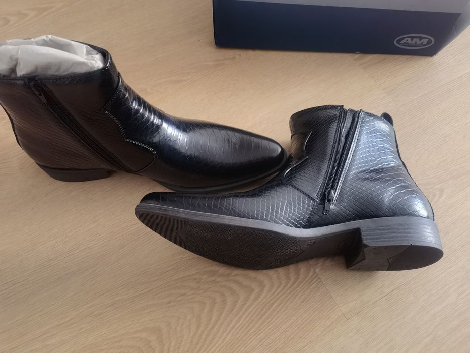 Продам мужские ботинки 45р