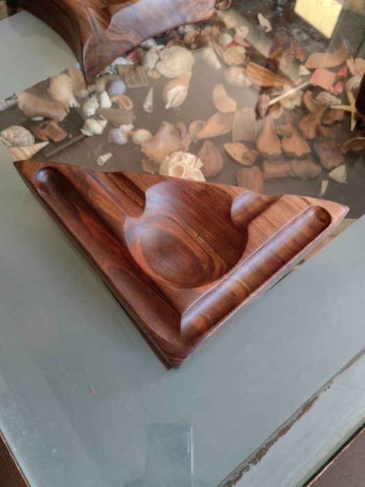 Пепелник за пури