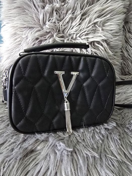 Продавам маркови чанти