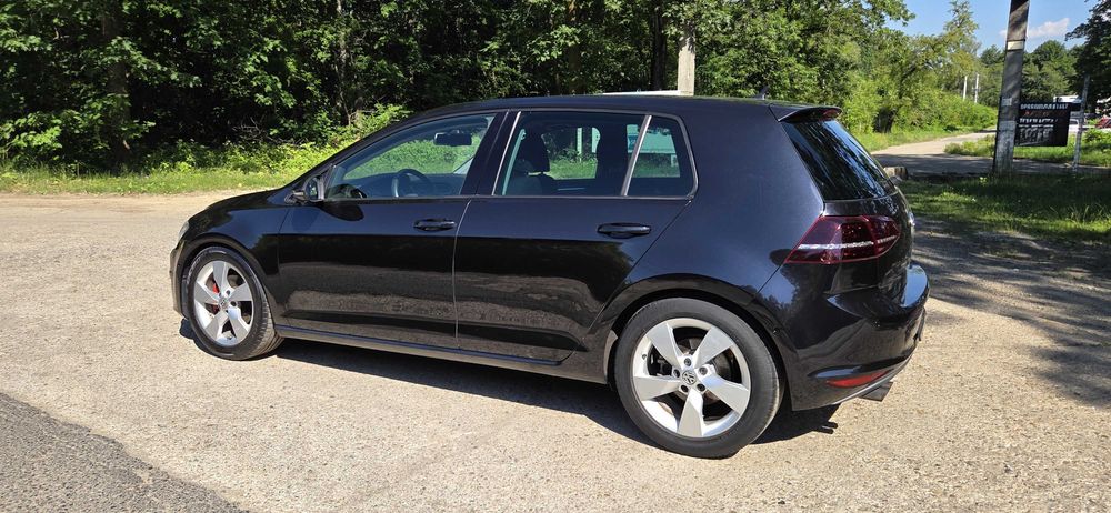 VOLKSWAGEN Golf 2013 — imagine 4