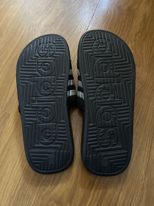 Slapi adidas marimea 39