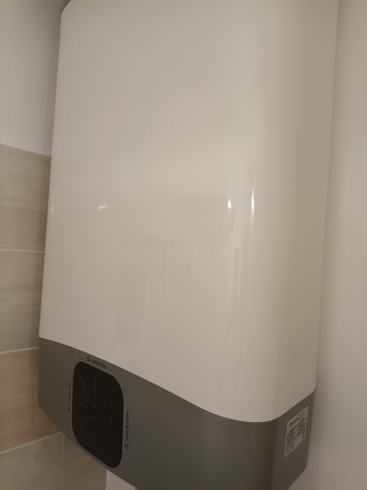 Vand boiler electric ariston