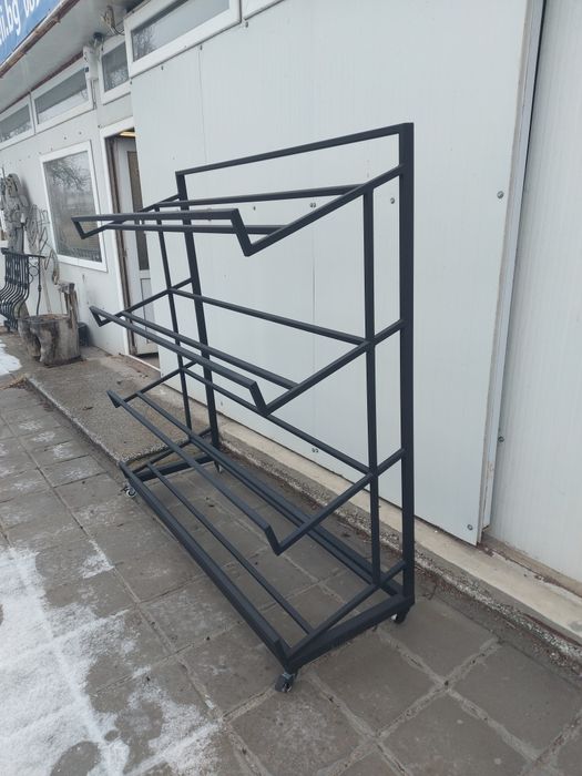 Стелажи да касетки ог метал