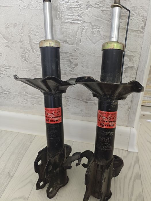 Продам Амортизаторы