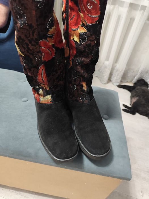 Продам фирменные сапоги!