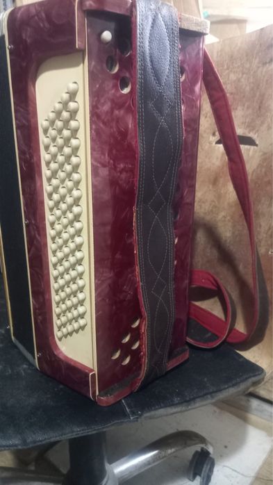 Продам аккордеон