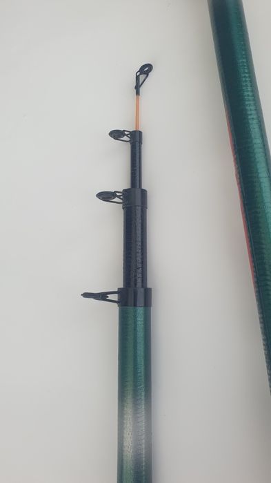 Два броя нови телескопични въдици 4м с макарите разпродавам