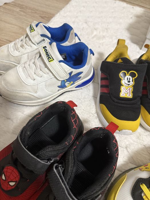 Детски обувки маратонки сандали джапанки пантофки