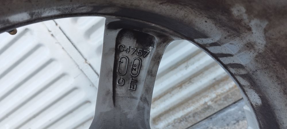 Алуминиеви за audi q3 ,17 цола 5x112